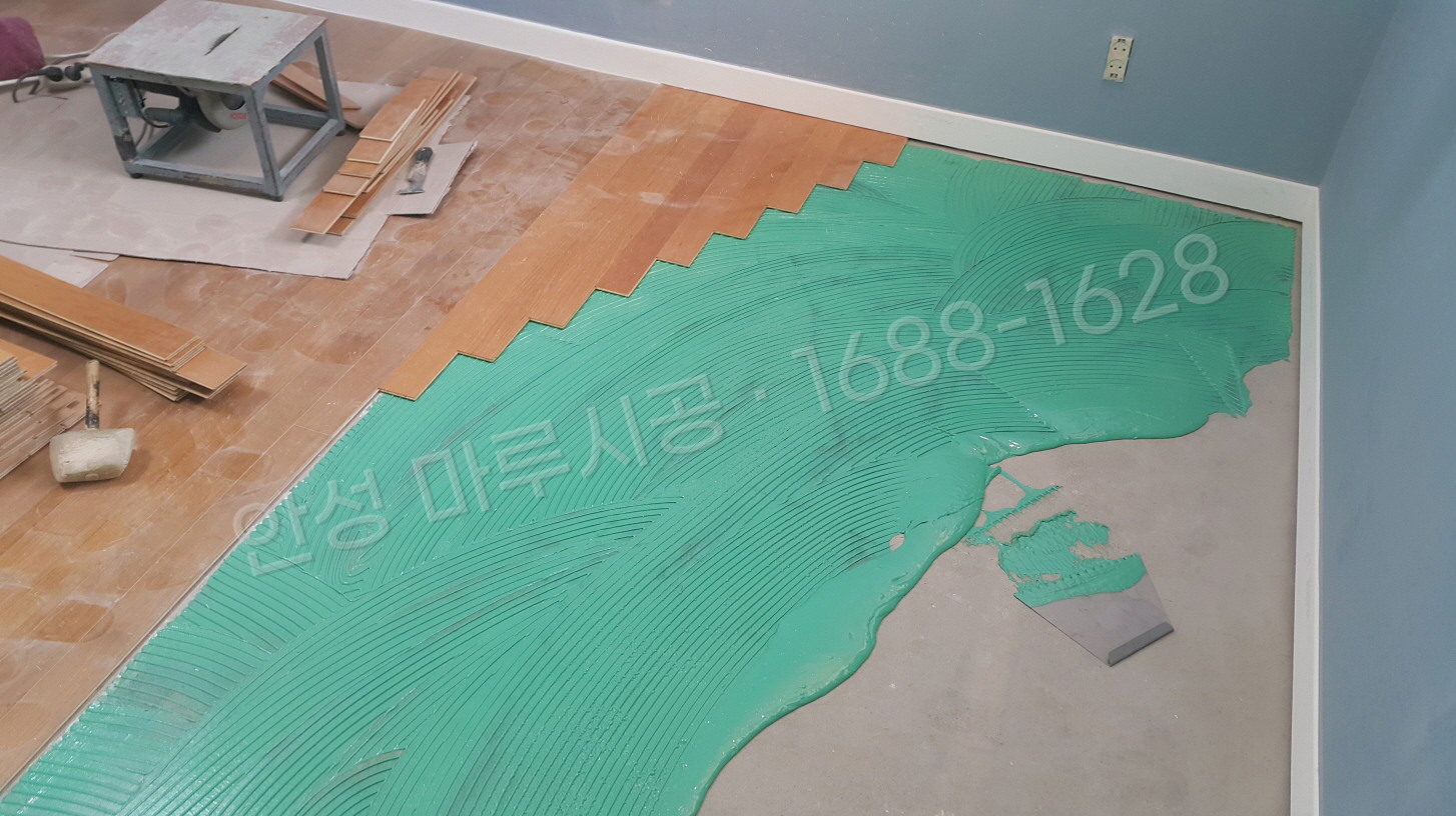 안성 인지동 바닥공사 마루시공업체 강마루 한솔 참마루 클레식체리 시공 중